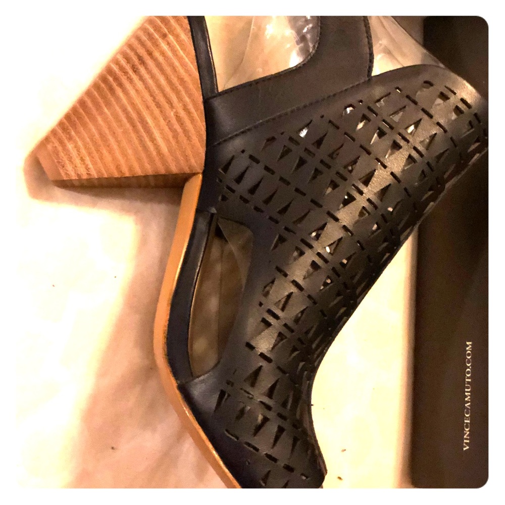 Vince Camuto VO-Emmanuel new in box